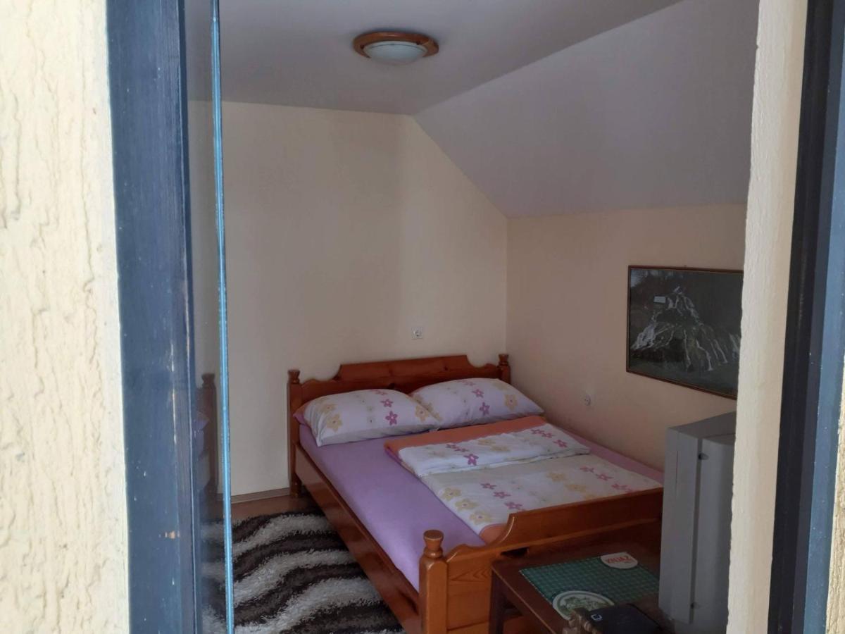 Smjestaj Na Selu,Porodica Gvozdenac Apartment Sipovo Luaran gambar