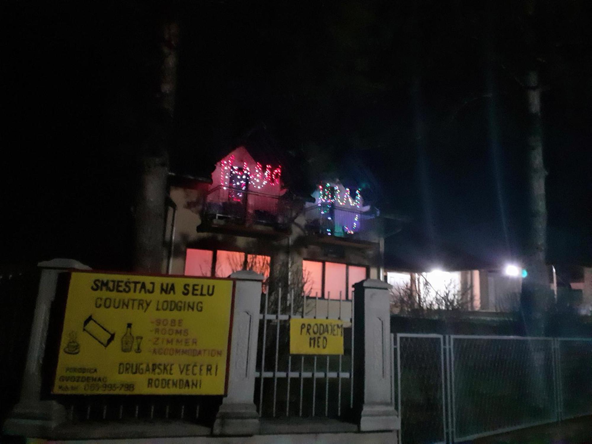 Smjestaj Na Selu,Porodica Gvozdenac Apartment Sipovo Luaran gambar